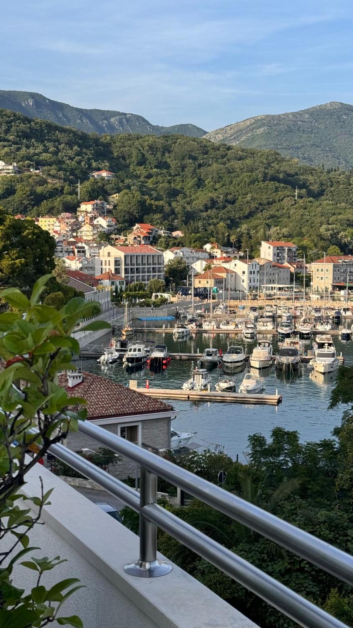 Apartmani Laban Herceg Novi Buitenkant foto